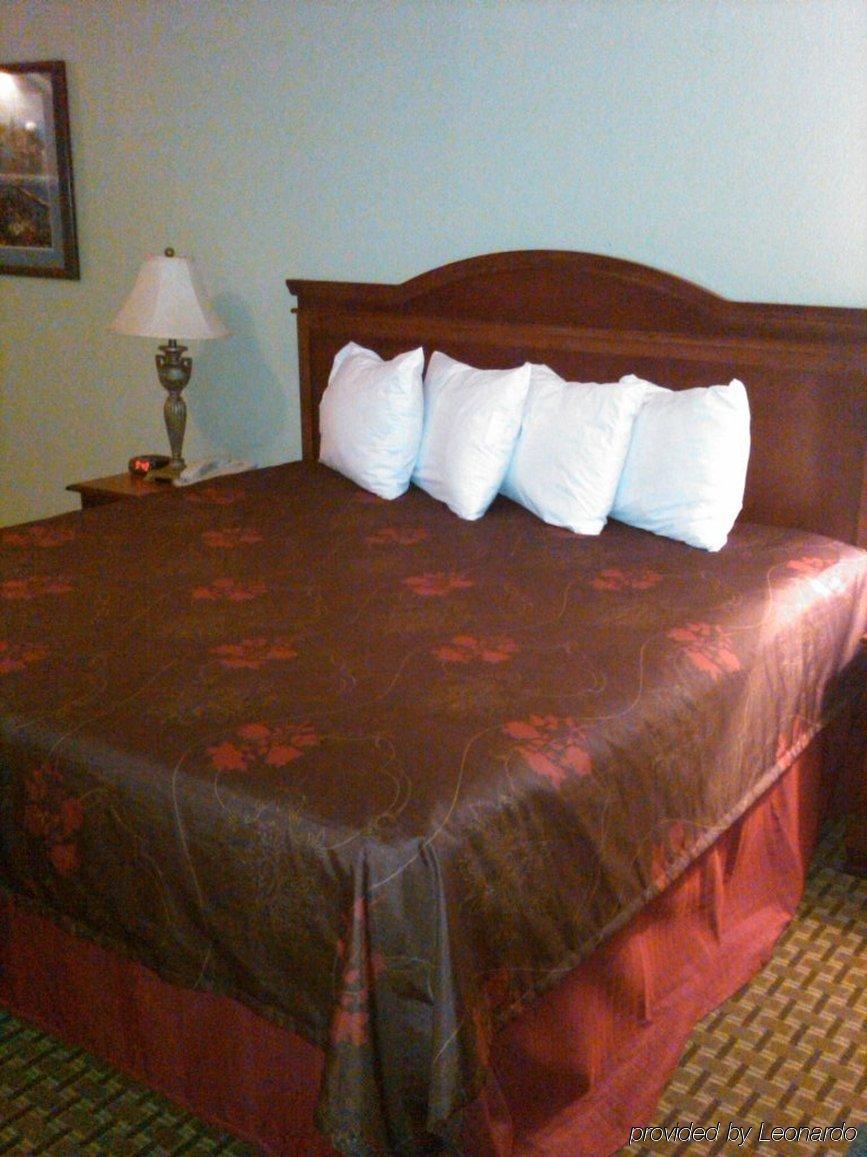White Columns Inn Томсон Номер фото