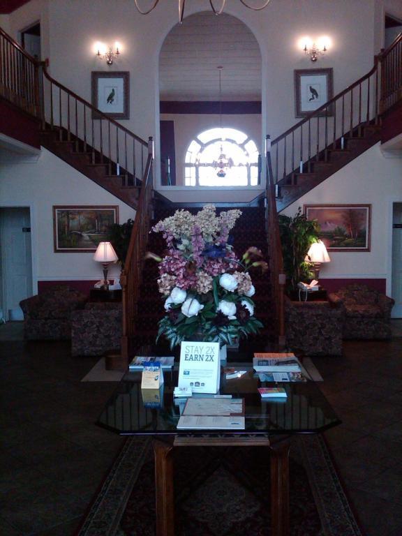 White Columns Inn Томсон Екстер'єр фото