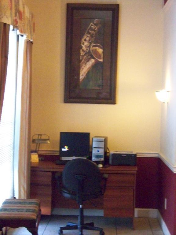 White Columns Inn Томсон Екстер'єр фото