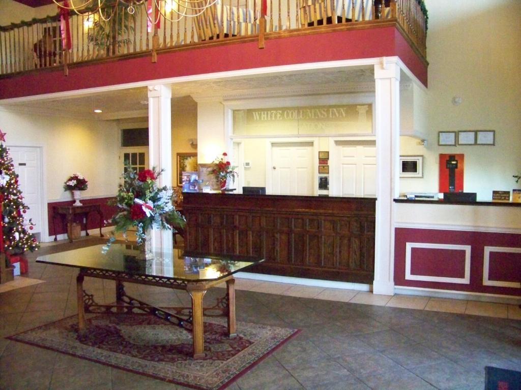 White Columns Inn Томсон Екстер'єр фото