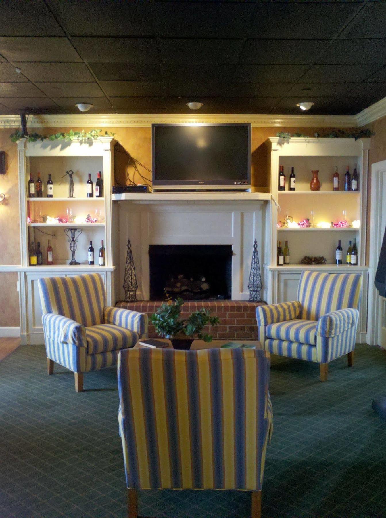 White Columns Inn Томсон Екстер'єр фото